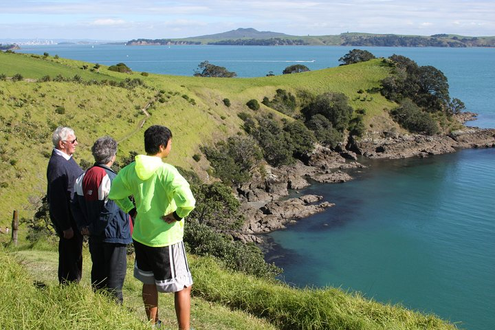Walk with Maori tour